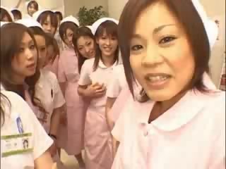 Asiatico infermieri goditi sesso film vid su superiore