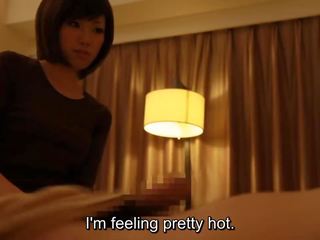 Subtitriem japānieši viesnīca masāža handjob sets augšup līdz pieaugušais saspraude uz hd